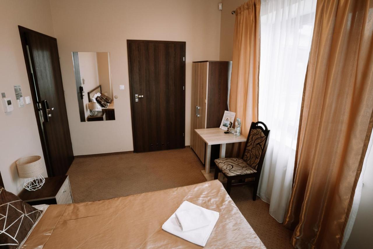 U Ojdanów Hotel Węgrów Exterior foto